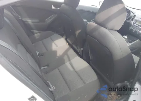 2017 Kia Forte Lx z USA, uszkodzony, nr VIN 3KPFK4A76HE050850